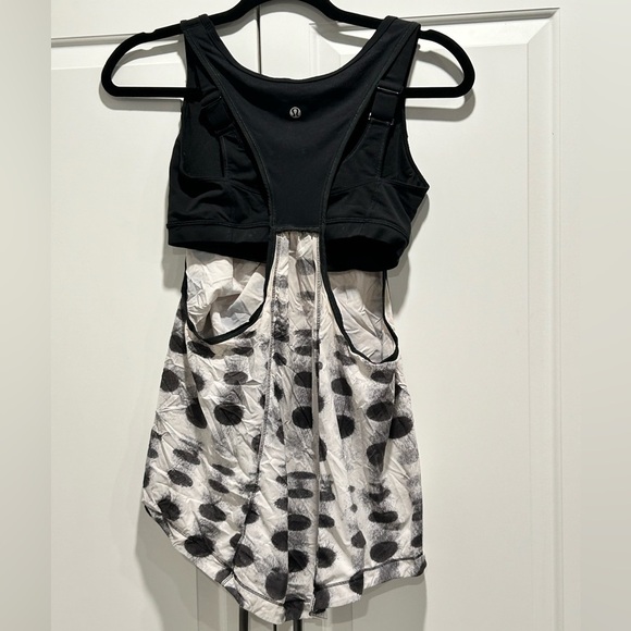Size 6, Lululemon tank top - Picture 2 of 8